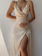Robe midi avec col en V et fente sur la cuisse