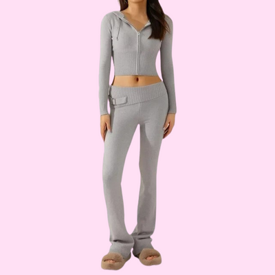 Accogliente set da donna con cappuccio