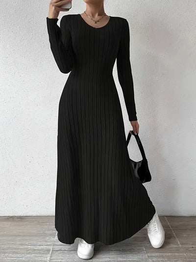 Cómodo vestido de punto acanalado de manga larga 