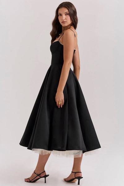 Abito da sera con ferretto | Raso | Elegante e femminile