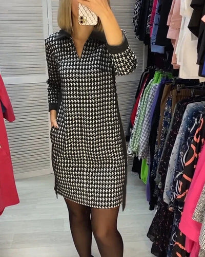 Abito casual con stampa pied-de-poule e scollo a V