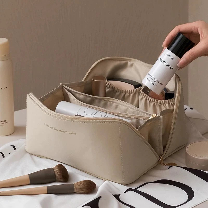 Borsa da viaggio per il make-up e borsa da toilette per signora