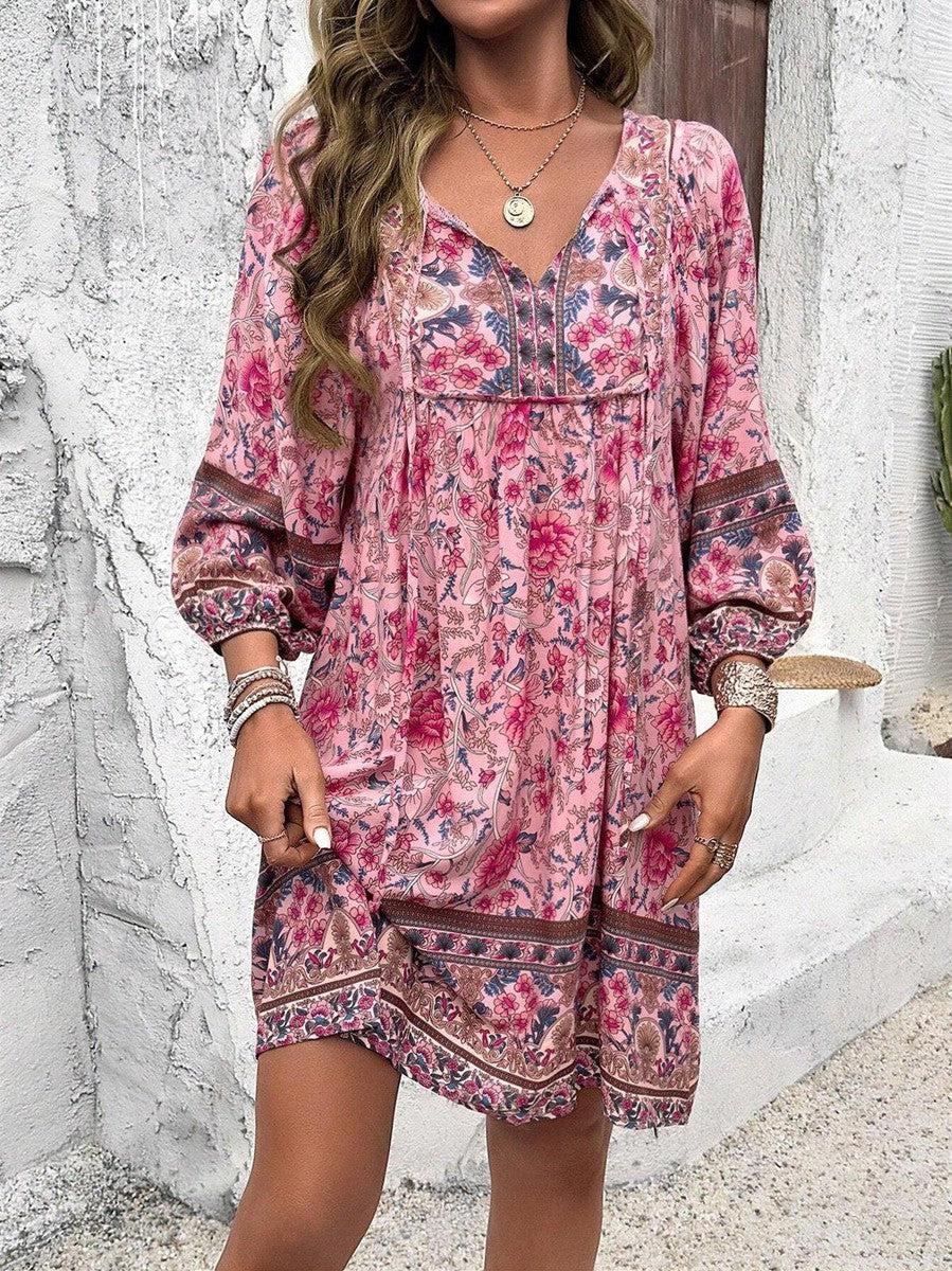 Lindo mini vestido con cuello en V