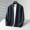 Cárdigan de invierno cálido para hombre con mangas largas y botones.