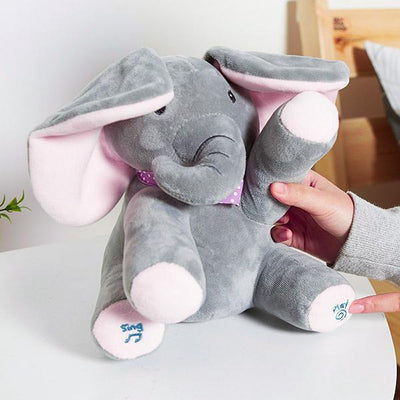 Canta e gioca con i peluche degli elefanti