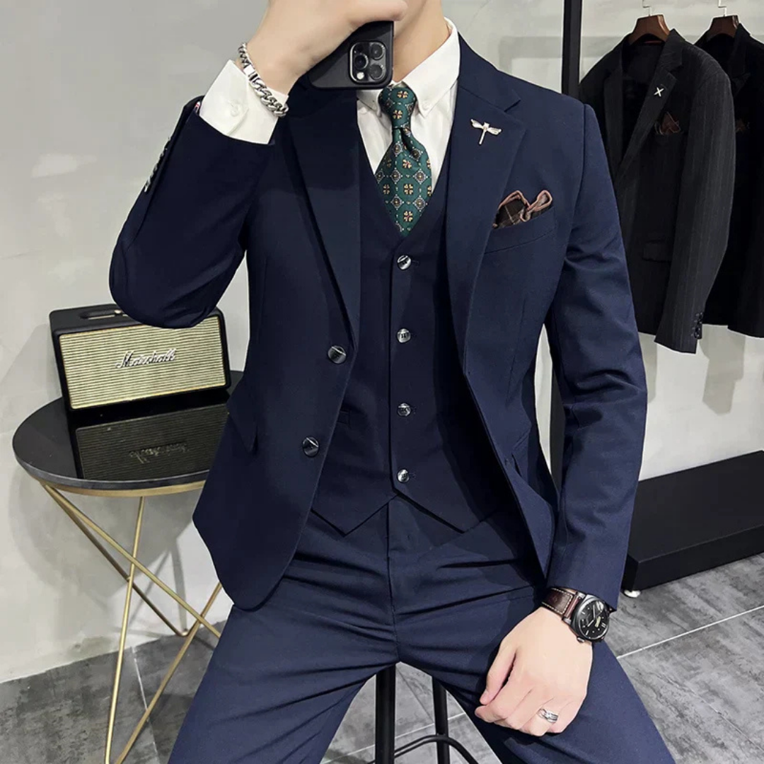 Costume de mariage trois pièces coupe slim pour homme 
