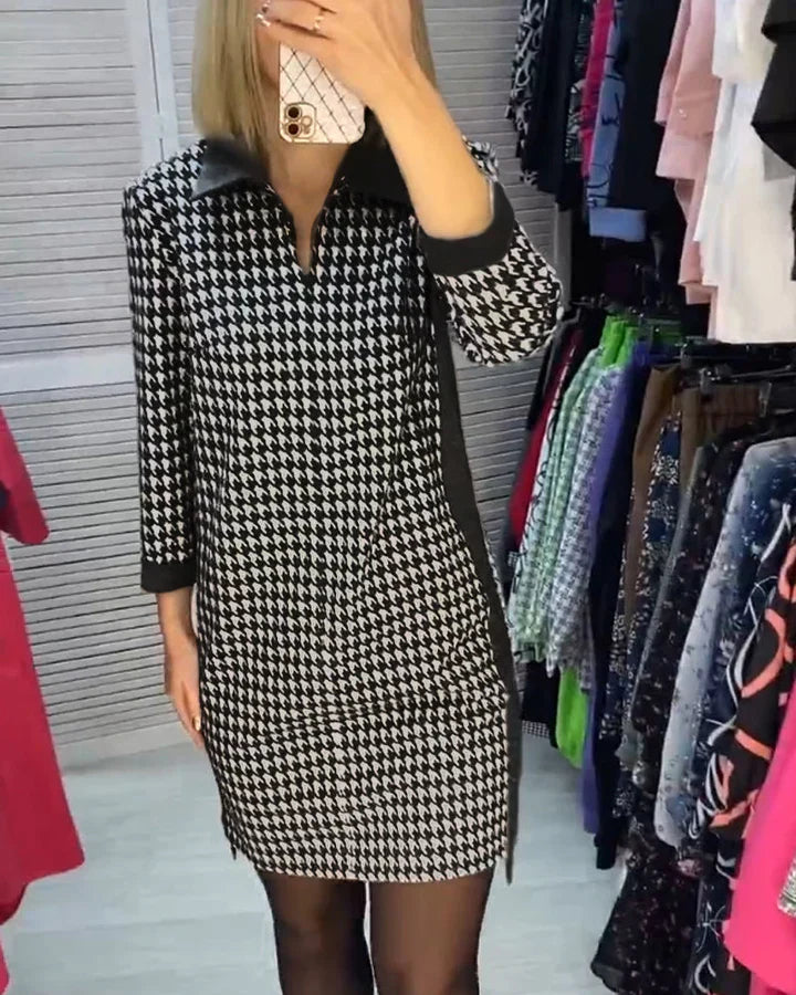 Abito casual con stampa pied-de-poule e scollo a V