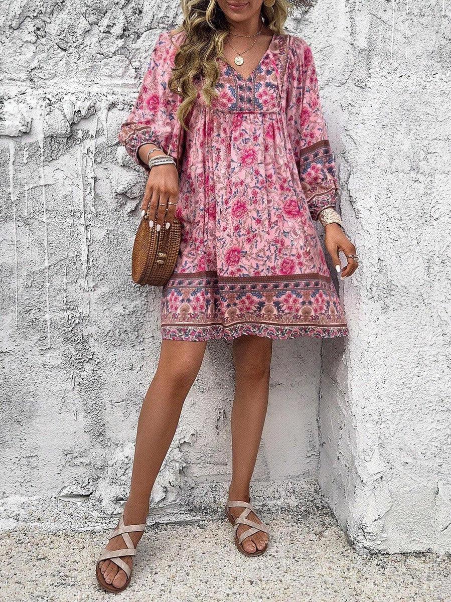 Lindo mini vestido con cuello en V