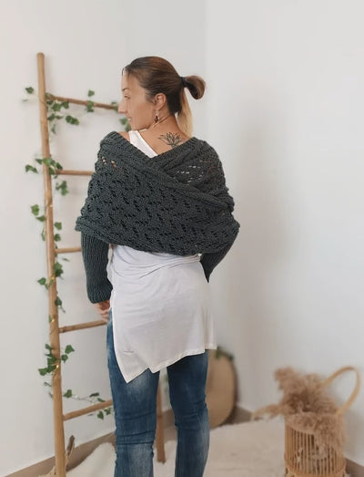 Acogedor bohemien -estilo femenino envolvente