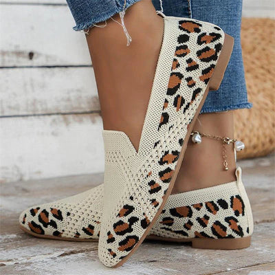 Claudia - Zapatos bajos para mujer cómodos, antideslizantes y con soporte para el arco.