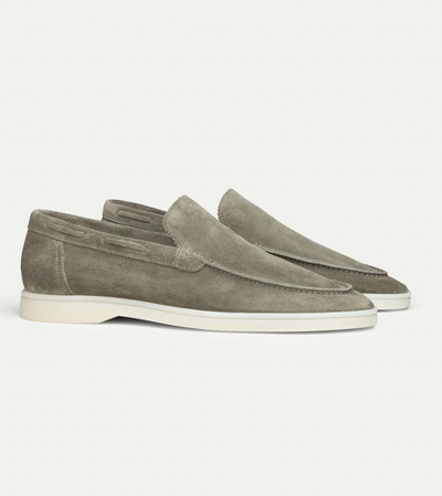 Mocasines elegantes de piel para hombre: cómodos y a la moda.