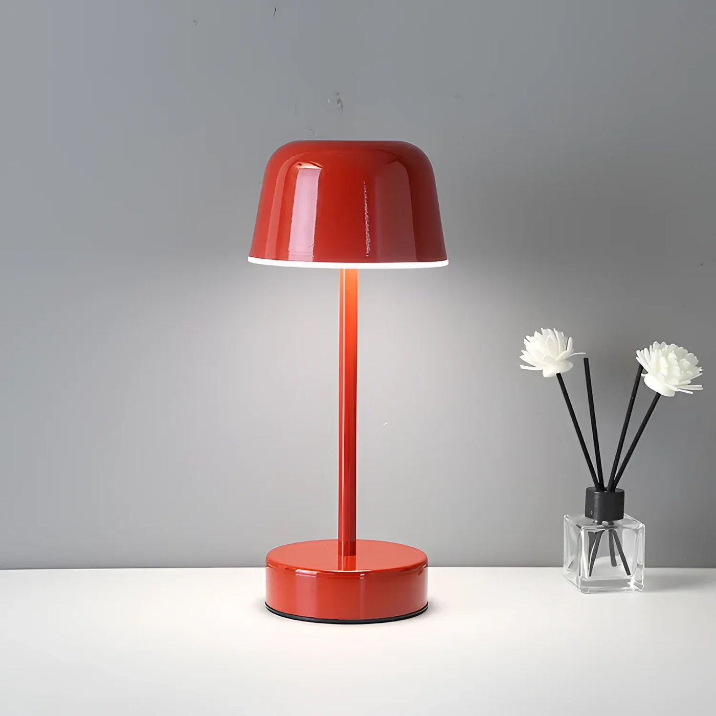 Lampada da tavolo a LED colorata dal design retrò, senza fili, USB