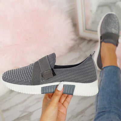 Zapatillas de velcro para mujer: mejoran la postura