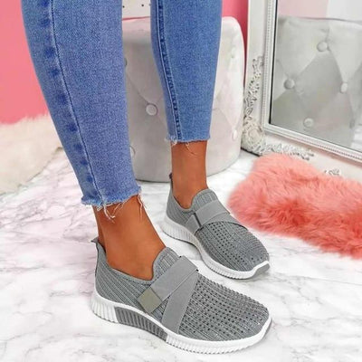 Zapatillas de velcro para mujer: mejoran la postura