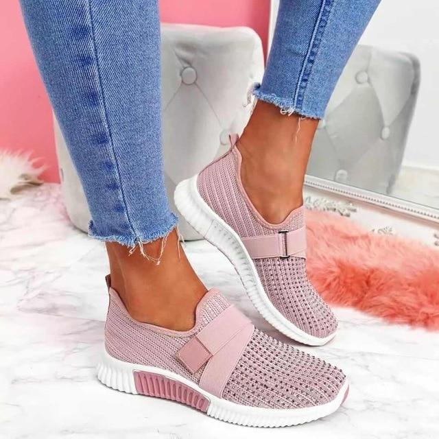 Zapatillas de velcro para mujer: mejoran la postura