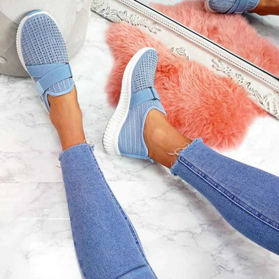 Zapatillas de velcro para mujer: mejoran la postura