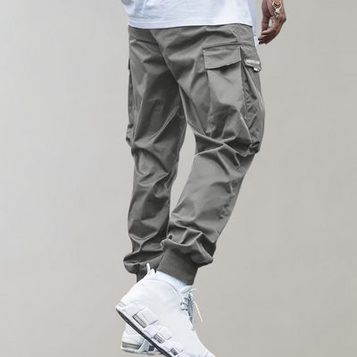 Pantaloni cargo da uomo versatili con gamba stretta