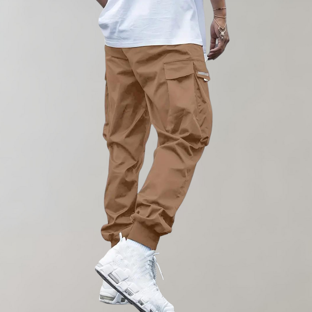 Pantaloni cargo da uomo versatili con gamba stretta