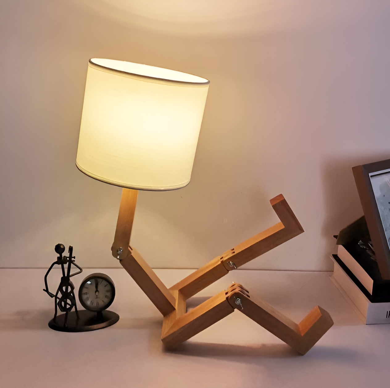 Lámpara flexible WoodMan - Lámpara de mesa robot de madera maciza