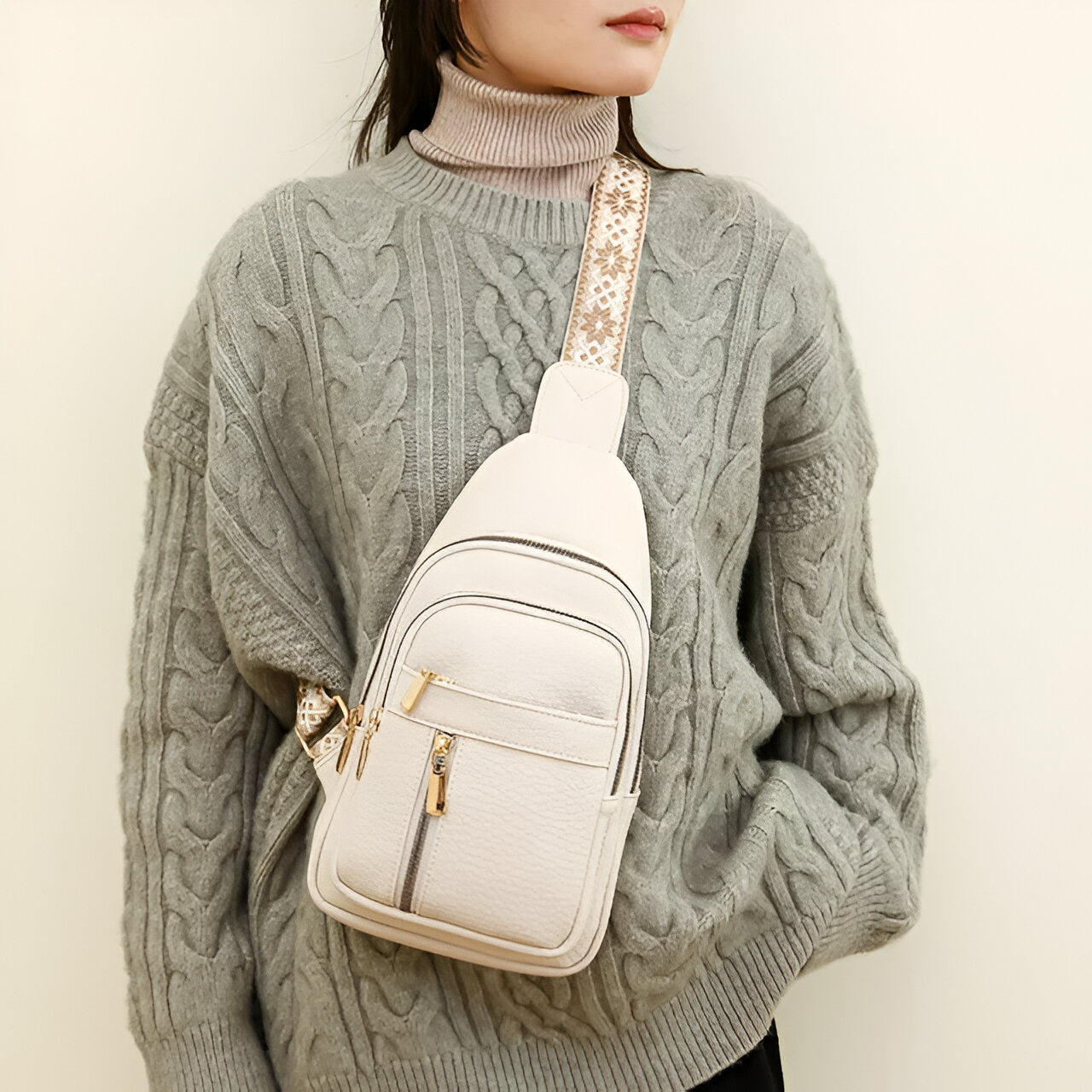 Petit sac à bandoulière pratique pour femme avec de nombreux compartiments