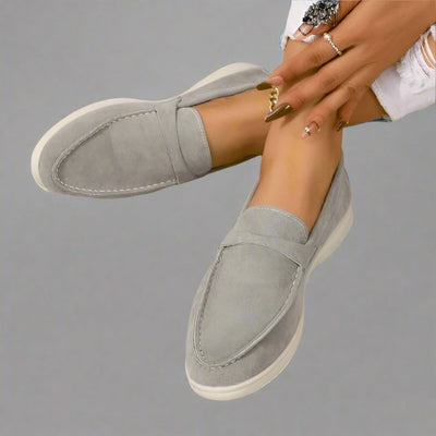 Lunaira | Mocasines de mujer elaborados artesanalmente con materiales de alta calidad