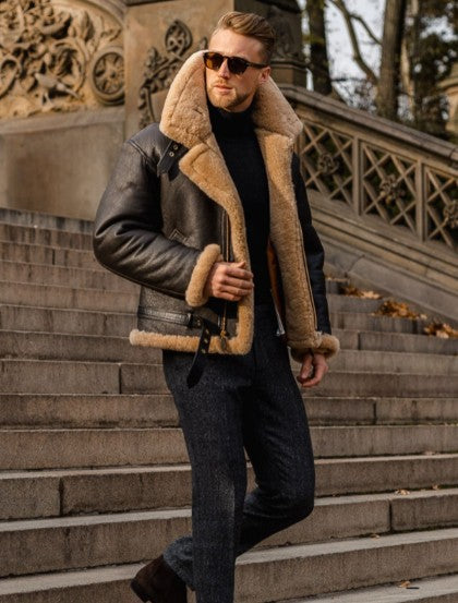 Chaqueta de hombre con solapa y cremallera. 