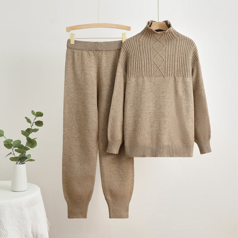 Moda perfecta | Conjunto de cuello alto y pantalón ajustado