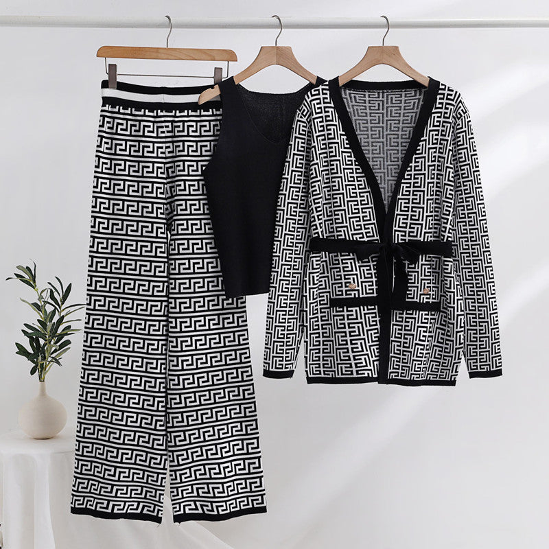Moda perfecta | Abrigo y pantalón de punto jacquard de manga larga