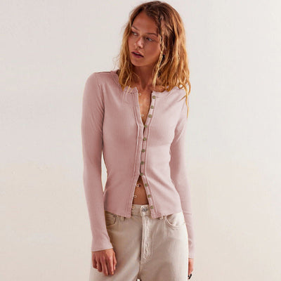 Moda perfecta | Cárdigan de punto acanalado con botones de color liso
