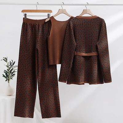 Moda perfecta | Abrigo y pantalón de punto jacquard de manga larga