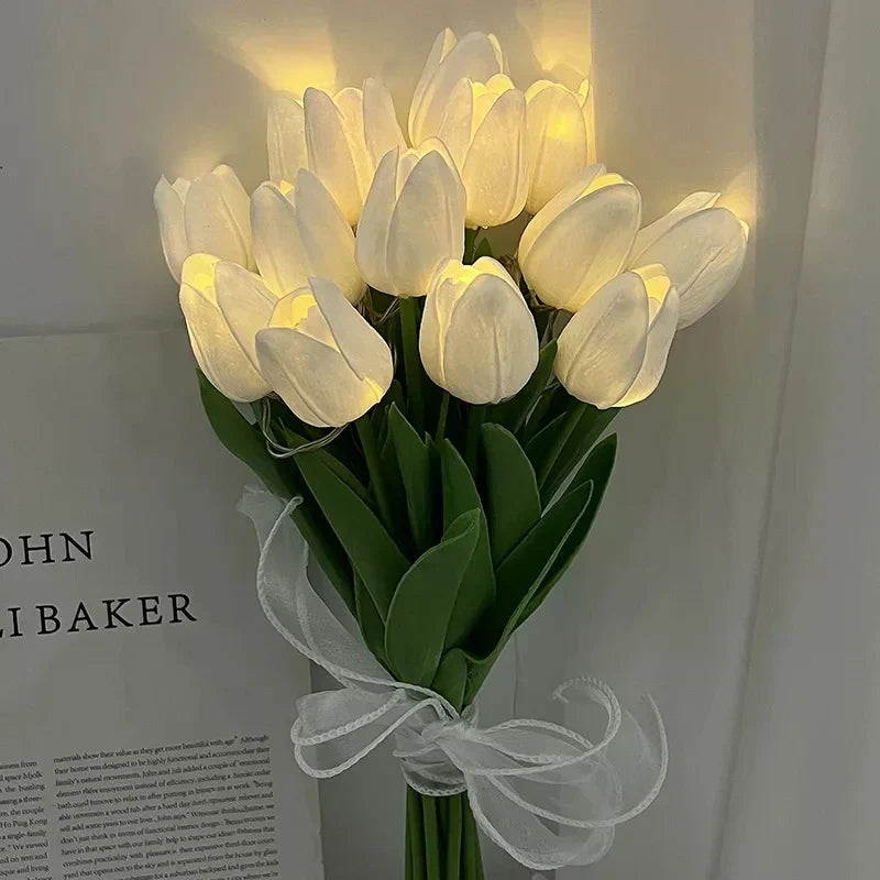 TulipGlow - Luce notturna portatile a LED a forma di tulipano