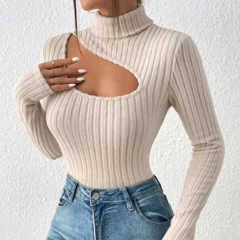 Pull col roulé à manches longues pour femme avec poitrine creuse