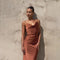 Klara | Vestido largo de satén con escote desbocado