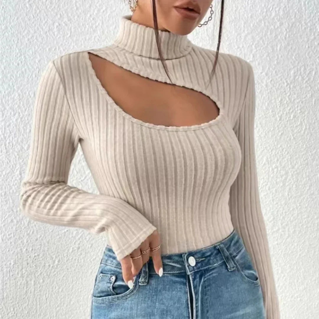 Pull col roulé à manches longues pour femme avec poitrine creuse