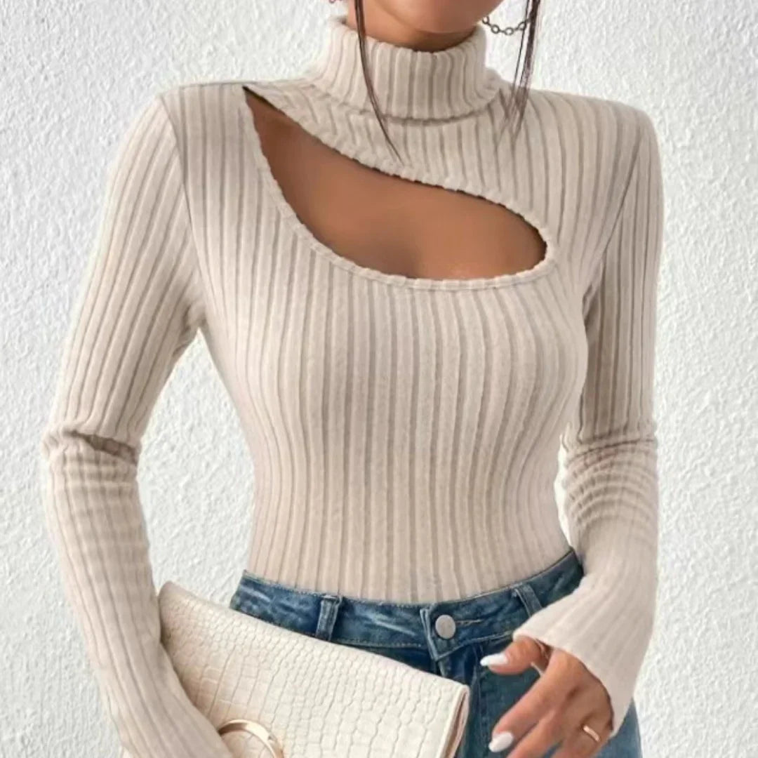 Pull col roulé à manches longues pour femme avec poitrine creuse