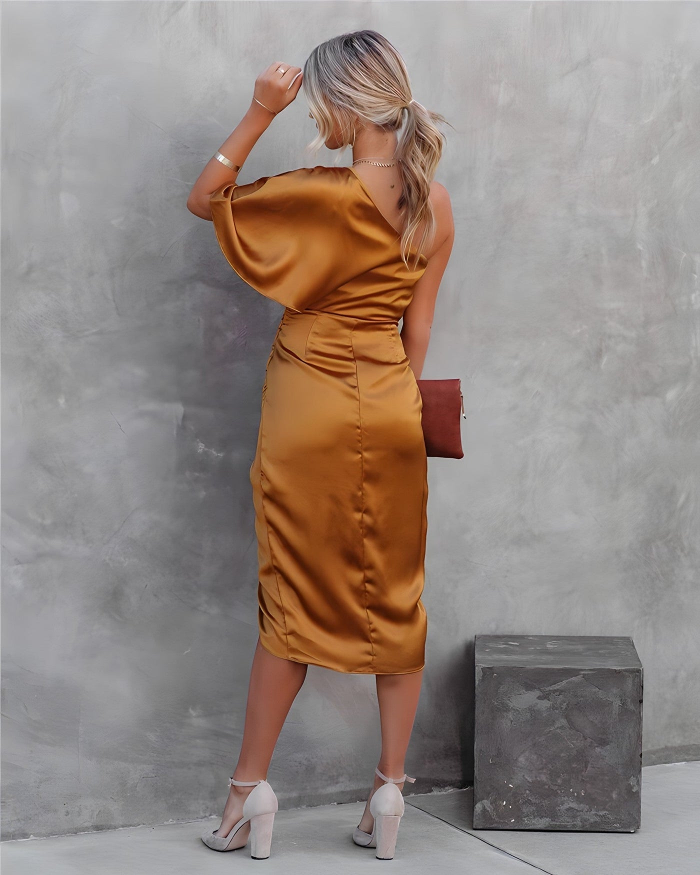 Valentina | Elegante vestido de noche de seda 
