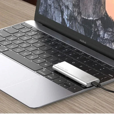 Disco duro externo SSD rápido, moderno y compacto: 128 TB, 16 TB, 4 TB y 1 TB
