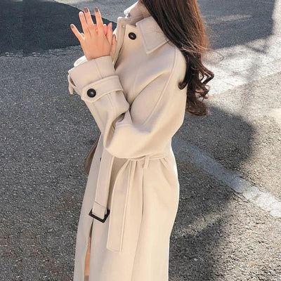 Trench elegante da donna con cintura - Autunno/Inverno