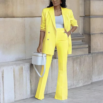Blazer elegante da donna con chiusura a bottoni e pantaloni svasati - Set di due pezzi per ogni stagione