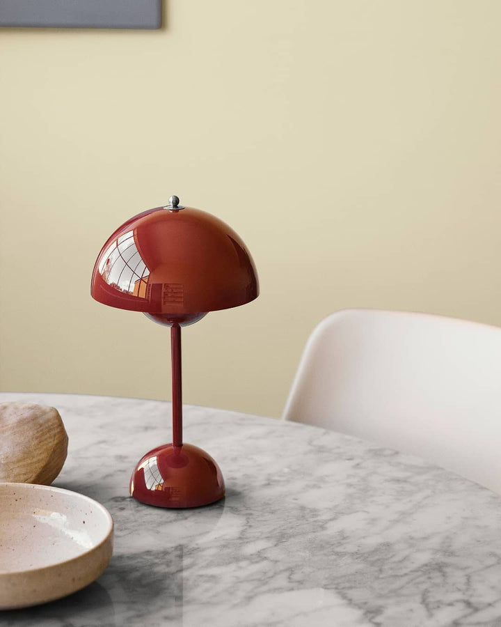 Umbrilight - Lámpara de mesa con pantalla retro