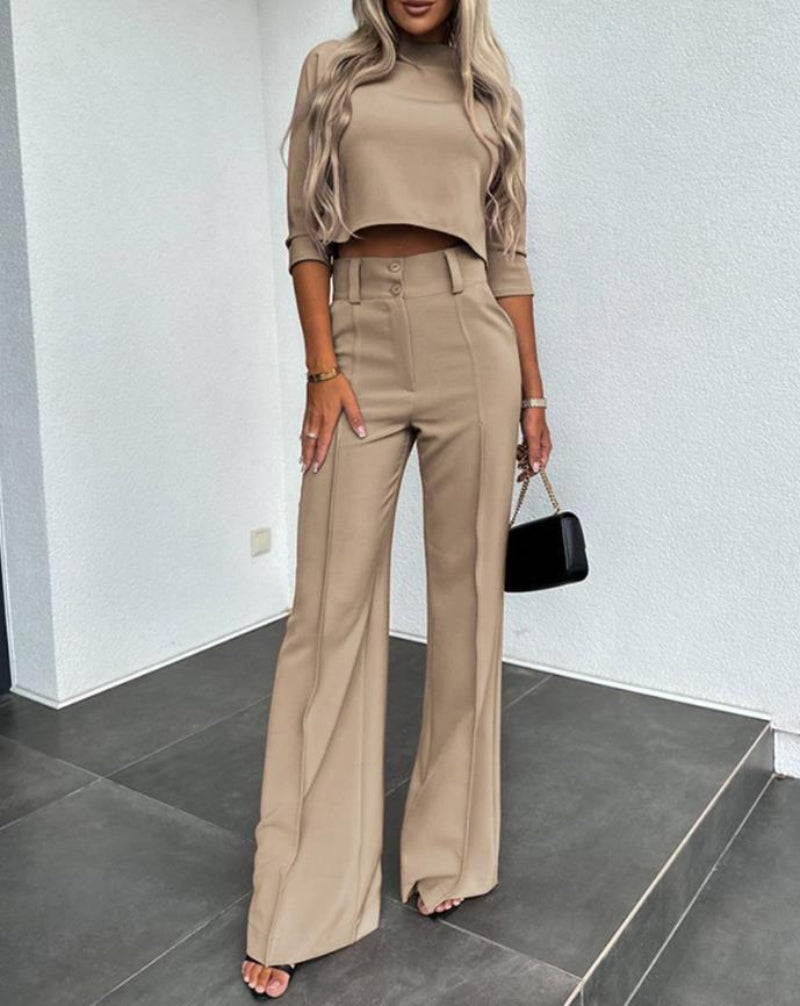 Elegante conjunto de dos piezas para mujer