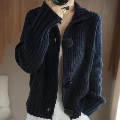 Cardigan da donna in maglia spessa con bottoni