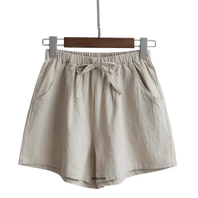 Short en lin taille haute oversize pour l'été 2025