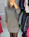 Abito casual con stampa pied-de-poule e scollo a V