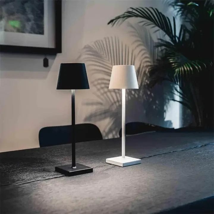 Lampada da tavolo LED impermeabile abilitata ad Alexa - design minimalista e controllo vocale