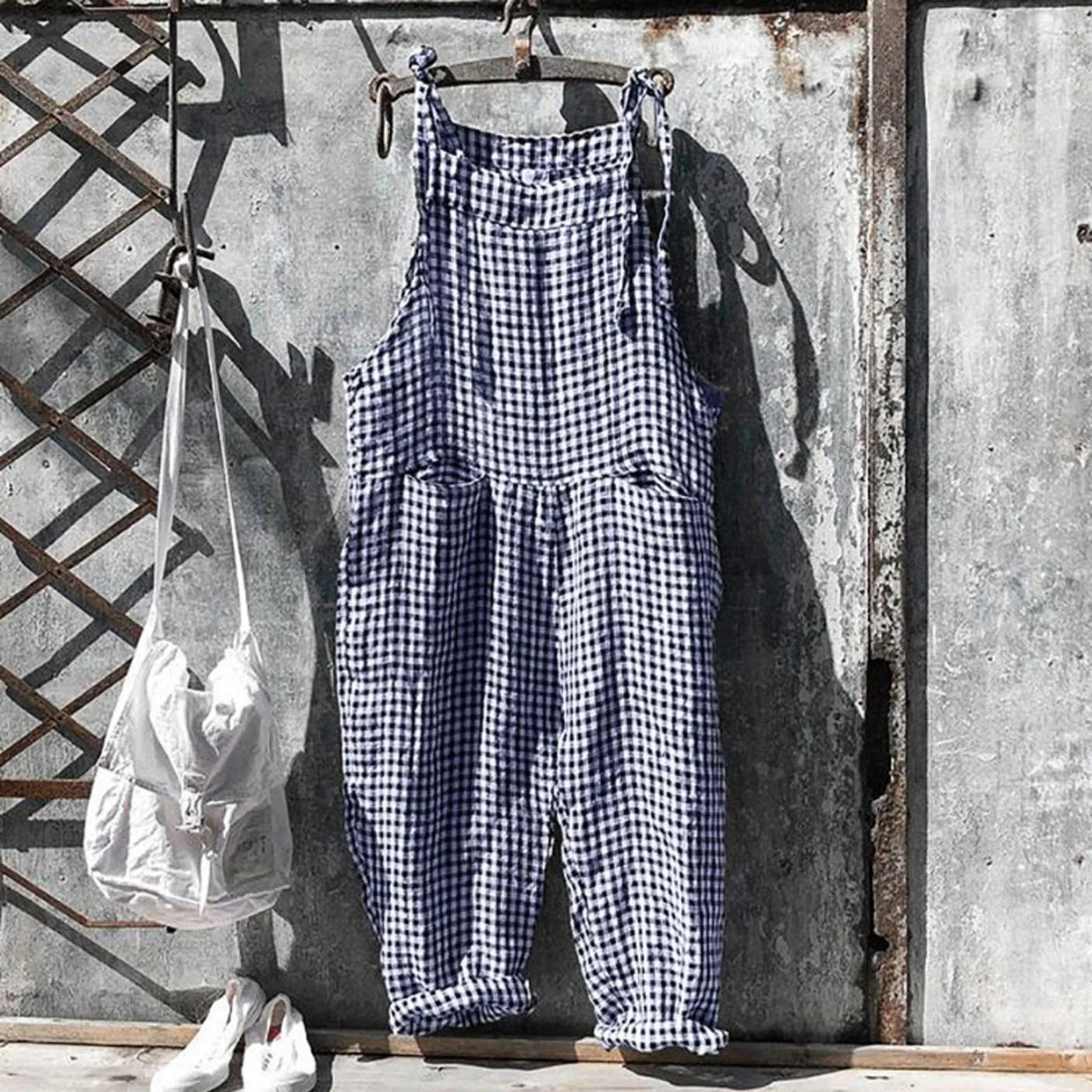 Tuta da donna a righe larghe e vintage ideale per l'estate