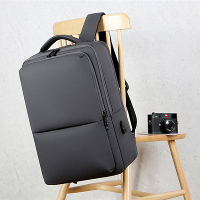 Sofisticato zaino professionale impermeabile per laptop