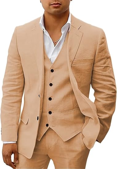 Elegante traje de tres piezas para hombre: ideal para una boda de verano o para vestir de etiqueta.