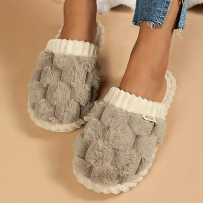 Pantuflas de invierno acogedoras