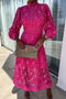 Abito midi in pizzo da donna - Elegante abito a collo alto con maniche lunghe a sbuffo